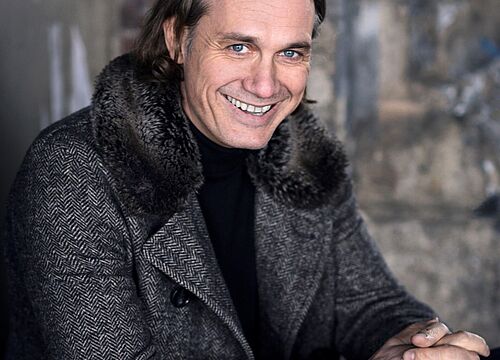 Ralf Bauer: Das Lächeln am Fuße der Leiter